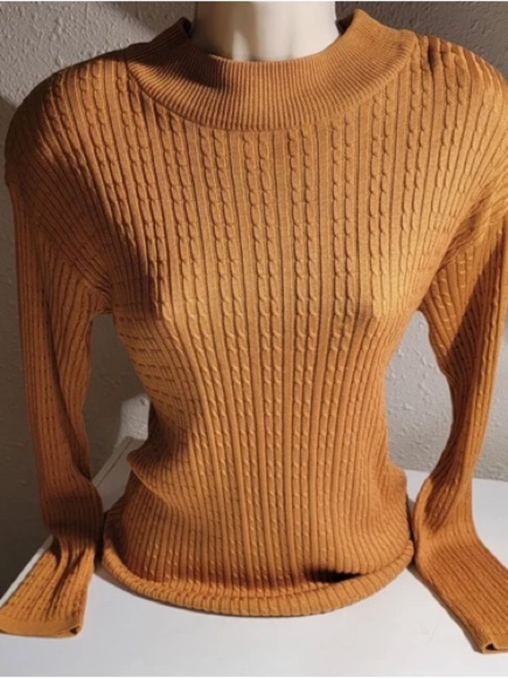 VTG Golden Cable Knit Silk Crew Neck Sweater Size S Academia